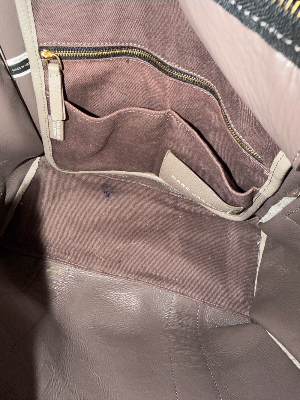Marc Jacobs Taupe Leather Tote with Removable Strap - Picture 3 of 4